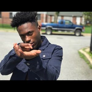 Meet your Posher, Jeremiah